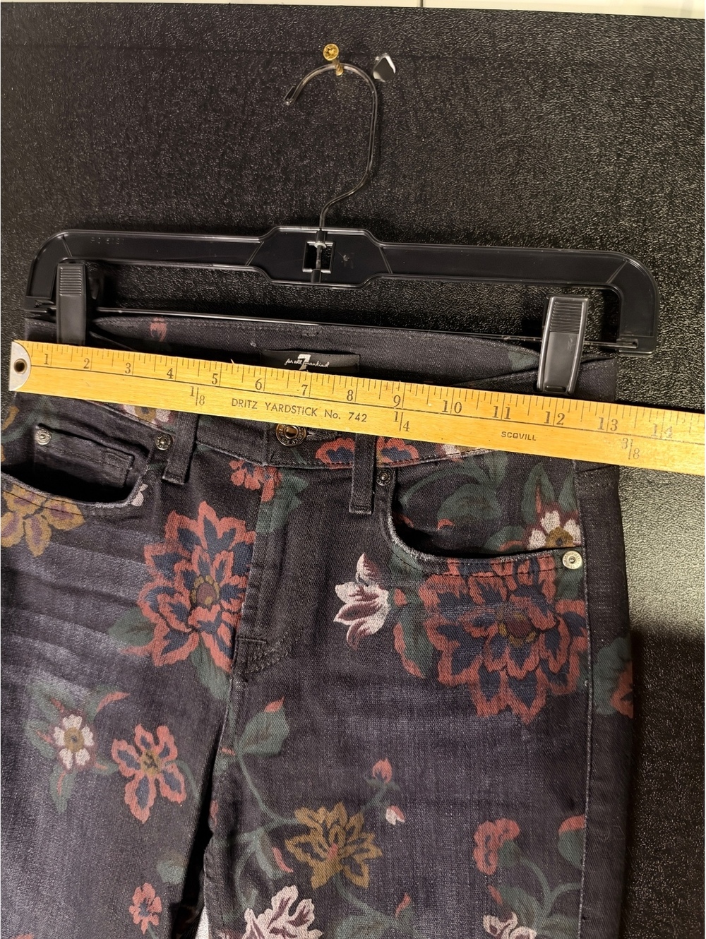 7 For All Mankind Floral Skinny Jeans 25 Black Raw Hem Boho - Picture 4 of 6